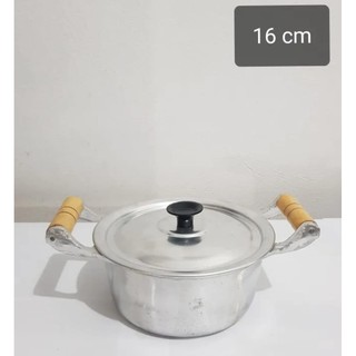 Panela de Alumínio Batido e Fundido N. 16 Centímetros C/ Tampa Alça de Madeira 1, 5 litros em Oferta na Shopee
