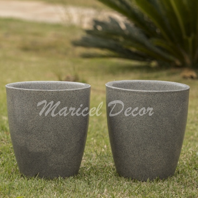 Kit 2 Vasos para plantas 29x25cm em Polietileno Liso
