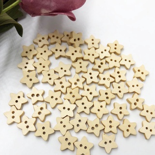 50pcs Botões De Madeira Natural Star Shape Scrapbooking Acessórios De Costura Artesanal De Bricolagem 2 Furos Acessório De Roupa WB567