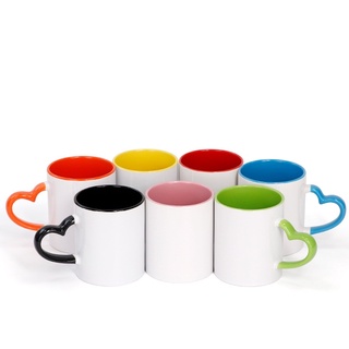 Caneca de Porcelana Alça de Coração e Interior Colorido 325ml Importada Para Sublimação Qualidade e Definição