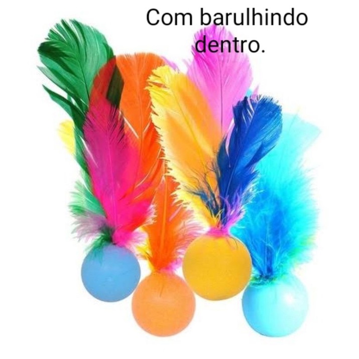 Kit com 4/5 Bolinhas de pena com barulhinho dentro.