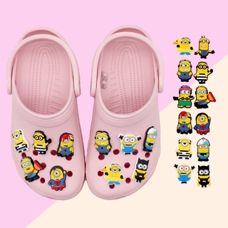 Nova Croc Jibz Pequeno Homem Amarelo Dos Desenhos Animados DIY Destacável chinelos decorate accessories Tamancos pvc Sandálias shoe charms Crianças Presentes