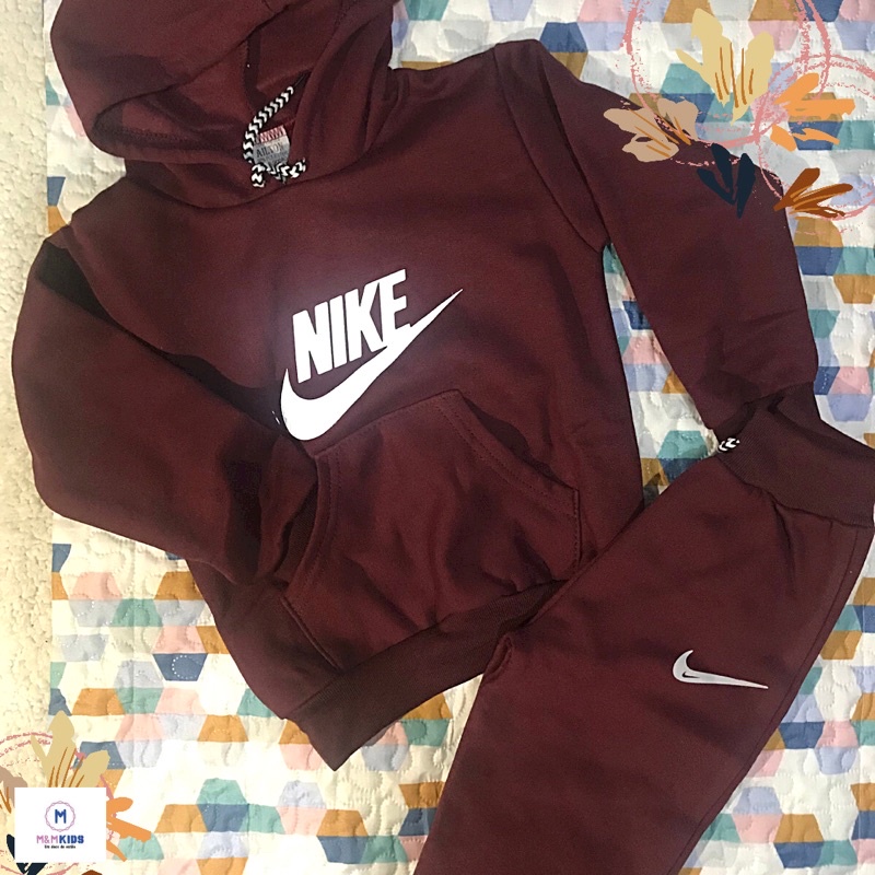 nike maroon sweater