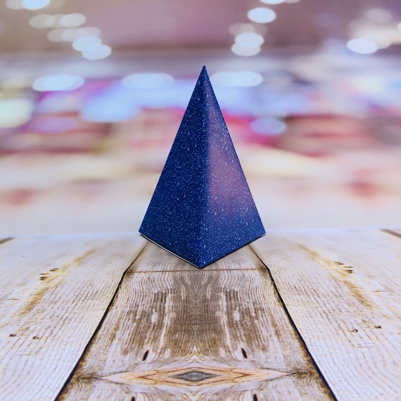 8 caixa cone pirâmide lembrancinha festas doces cores e temas GLITTER ROXO 77.19