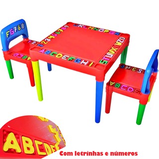 Mesa Infantil de Plástico Mesinha Educativa Didática 2 Cadeiras Com Letras e Números Tritec