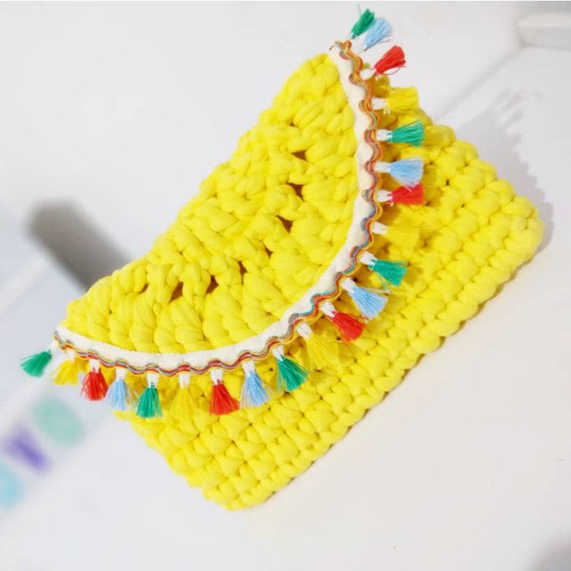 Clutch Sol Crochê Fio de Malha