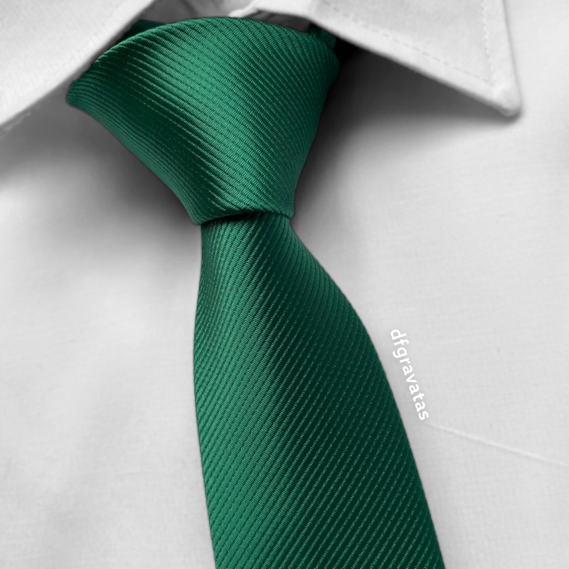 Gravata Slim Verde Bandeira Riscadinha
