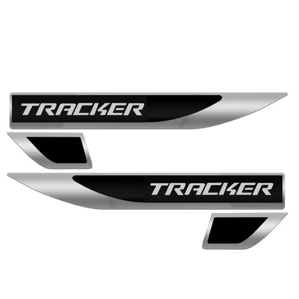 Par Emblema Lateral Paralama Porta Compatível com Tracker