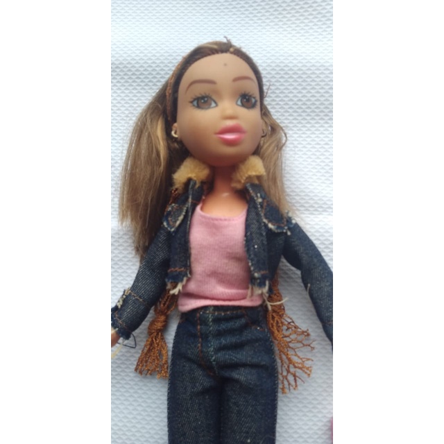 Boneca Bratz em perfeito estado.