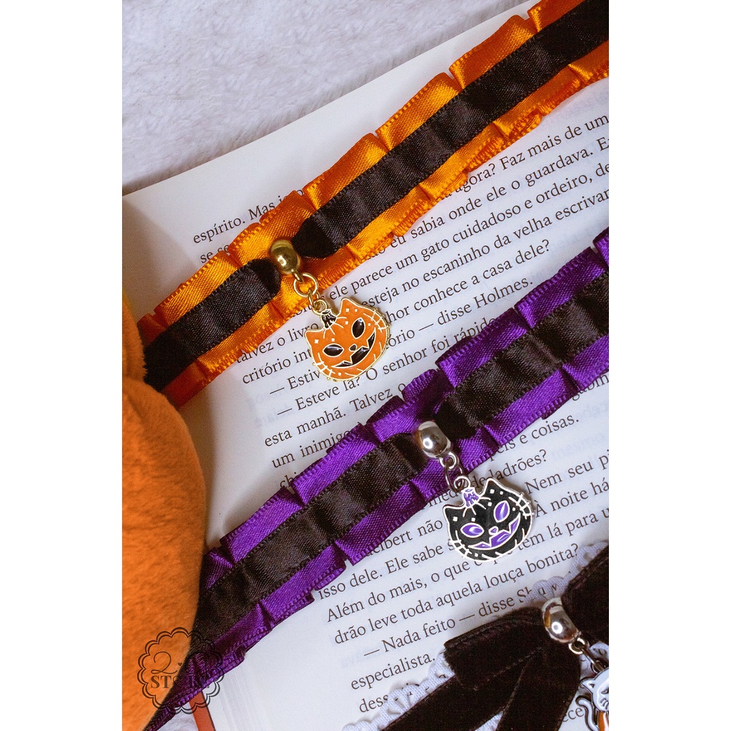 Halloween Choker - Choker de Cetim com Pingente de Gato Abóbora