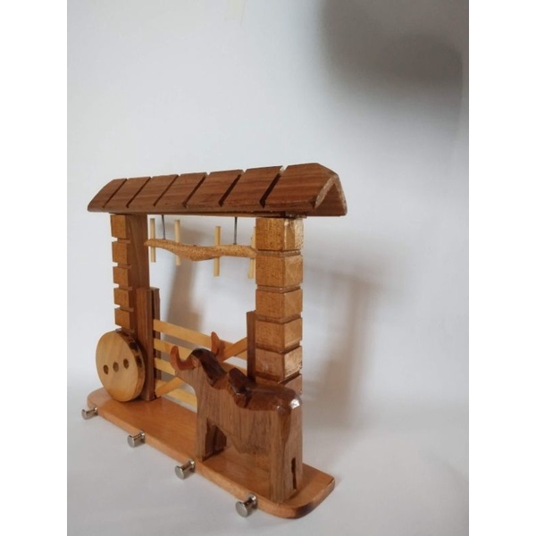 Super Kit com 3 brinquedos 1 carro de boi com lenha 1 com esteira 1 porta chaves