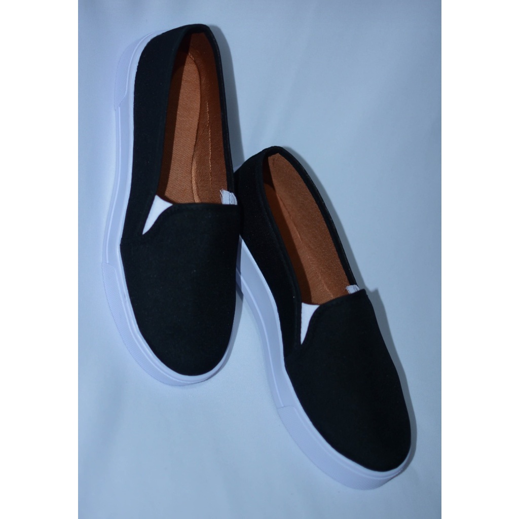 Tênis iate feminino calce fácil sola alta slip on
