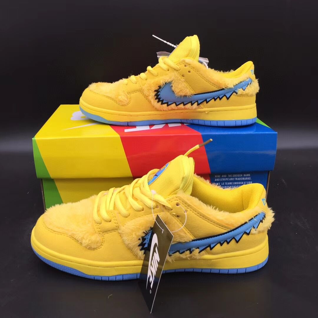 nike cortez amarelo