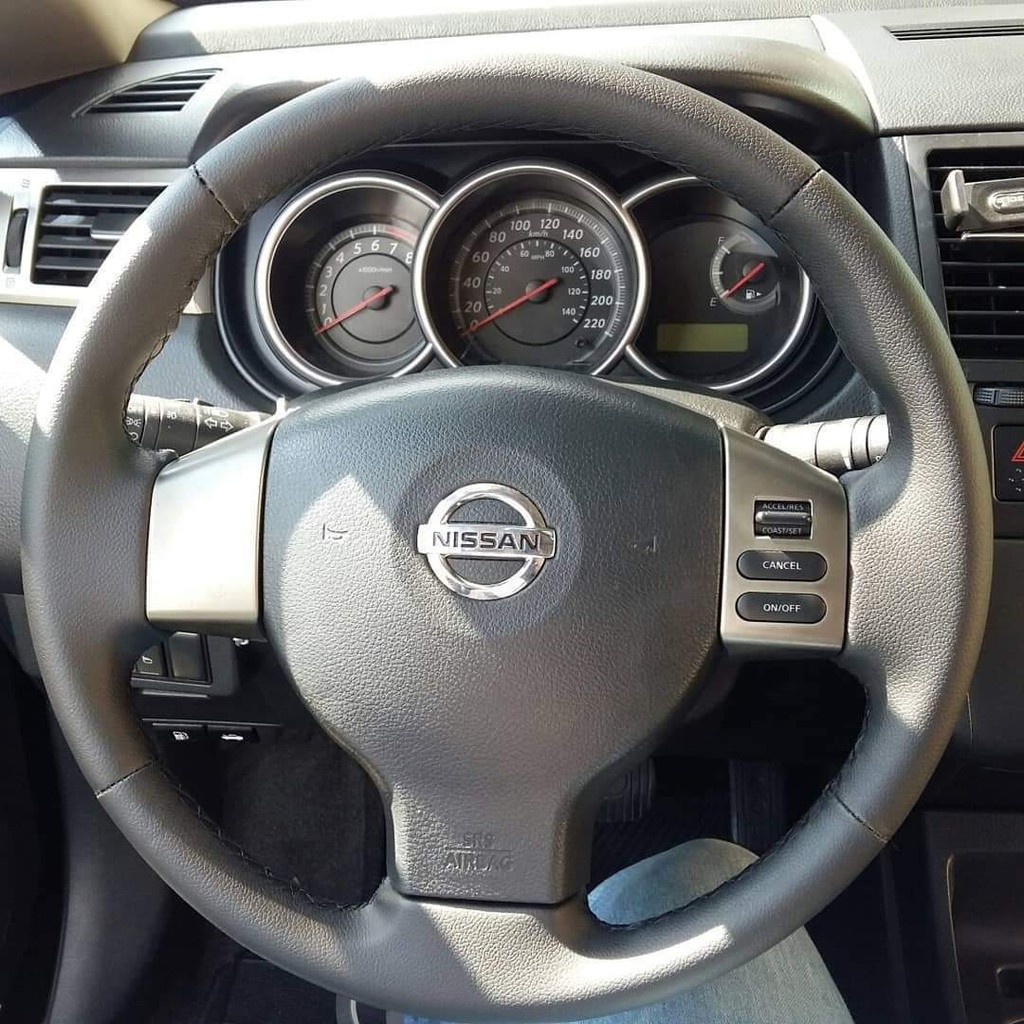 Capa De Volante Costurada Nissan Tiida 2008