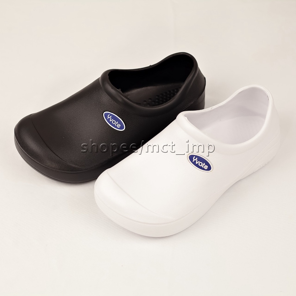 Sapato Babuche Branco ou Preto - Feminina e Masculino - Crocs Enfermagem - Hospital - Cozinha - Açougue - Epi - Yvate Original