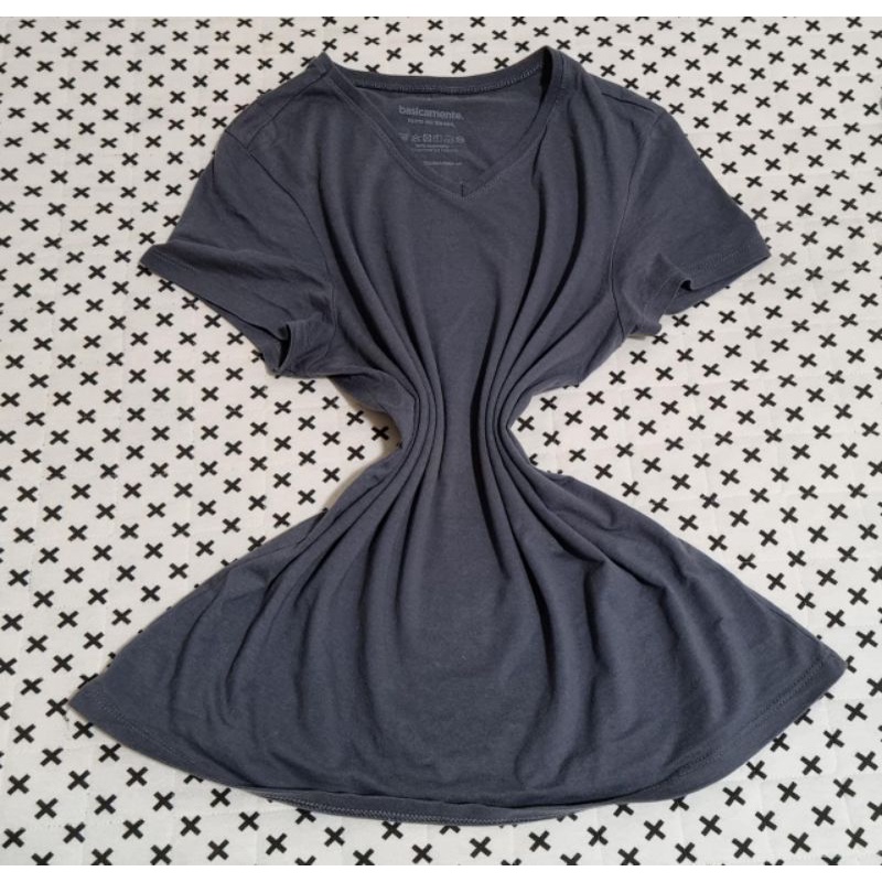 Blusa feminina cinza tamanho P/M de algodão bazar brechó fitness, exercício, academia, trabalho, básico, social, básica