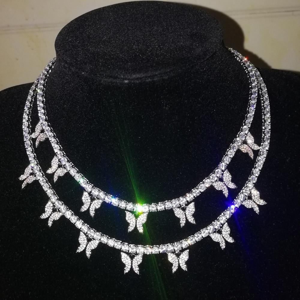 Colar Gargantilha Prateada Pingentes Borboletas Brilho Luxo Lindo Elegante Ocasiões Especiais Evento