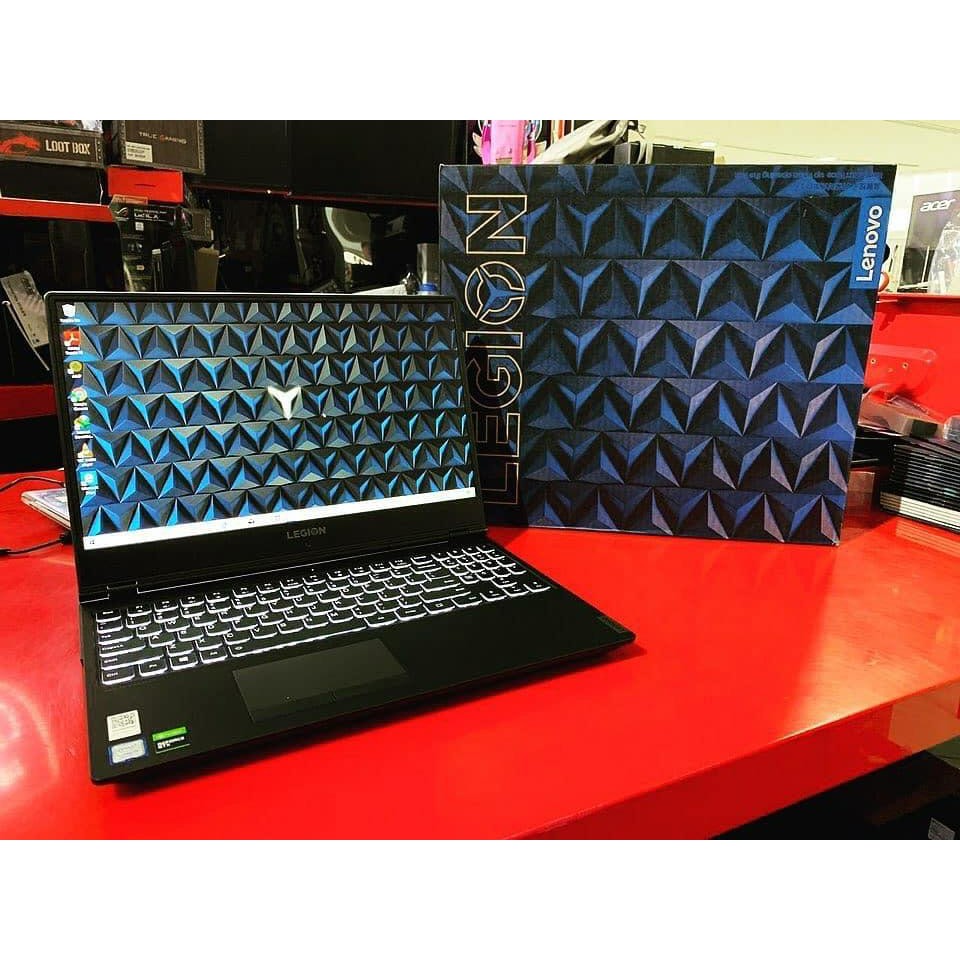 Lenovo Legion Y540 15.6" intel Core i7-9750H 2.6GHz, 16GB RAM, 256GB SSD Full HD