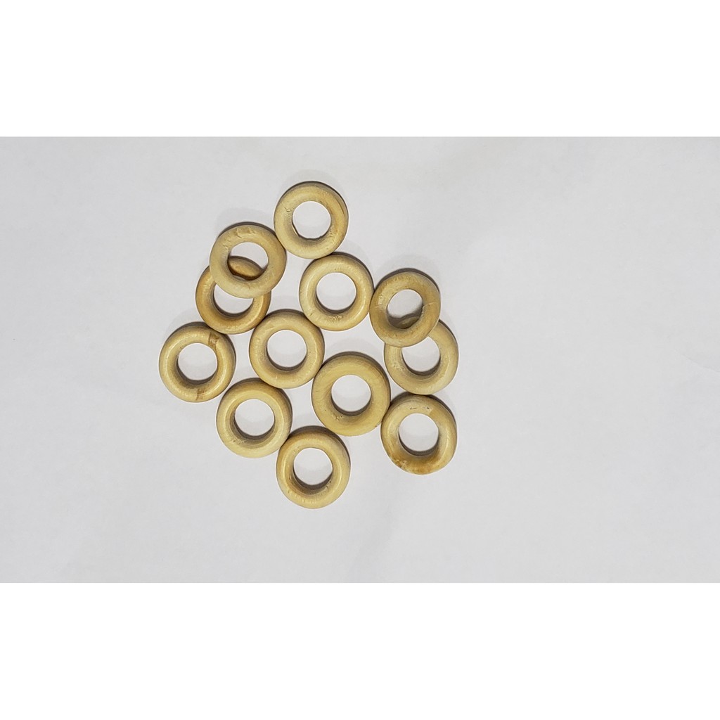 Argola Madeira Natural cor Marfim - 25 mm 2.5 cm Macramê, sais blusas, Artesanato