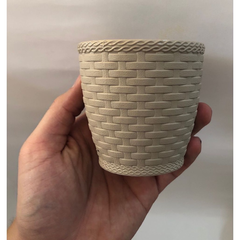 Vaso Cachepot Rattan Plástico Modelo Pequeno M3 Cactos, Plantas e Flores - Diversas Cores em Oferta na Shopee