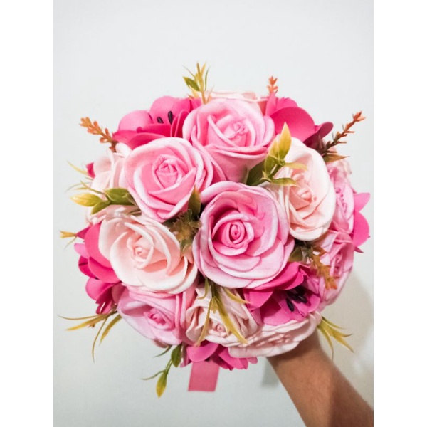 Buquê de Noiva M Rosas e Astromélias tons de rosa | Shopee Brasil