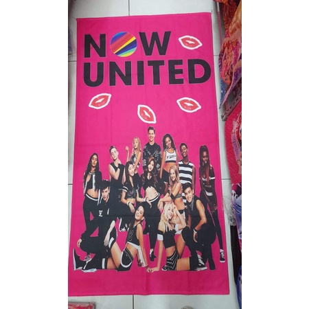 Toalha de banho Now united.