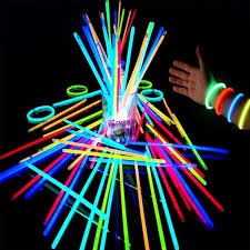 Pulseira Neon Colorida - 100 unid. | Brilha Escuro Festa Colar Fluorescente