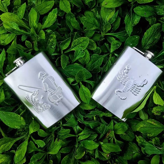 Cantil de bolso em aço inox 8oz  Porta Bebidas Whisky Vodka Rum com desenho pescada