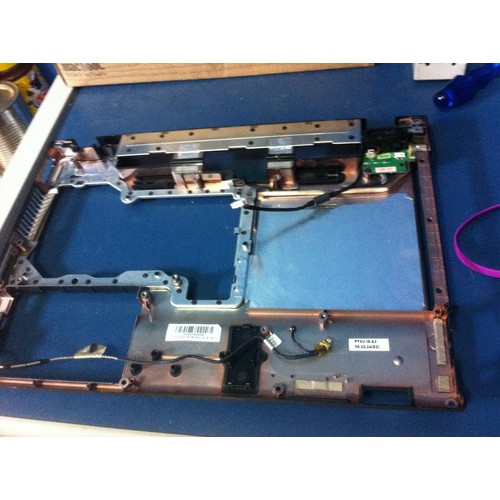 Carcaça Inferior Notebook Gygabyte W466u
