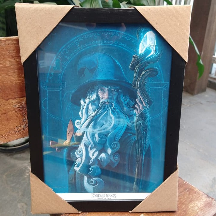 quadro decorativo com moldura e vidro o senhor dos anéis gandalf o