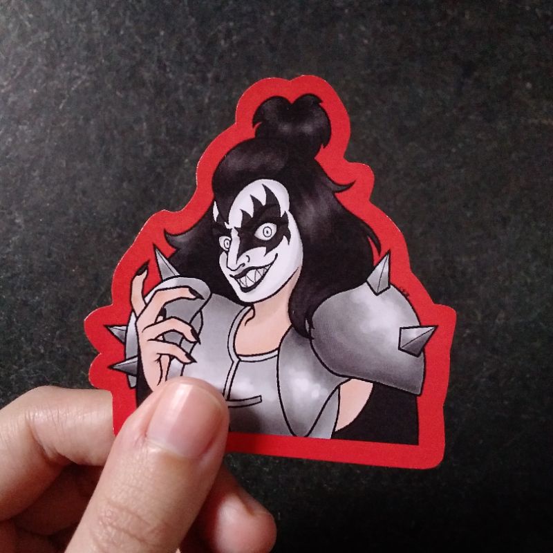 Kiss Kiss Napoli - Manna E De Laurentiis Alla Finestra Per De Vrij, L'agente &egrave; A Castel Volturno