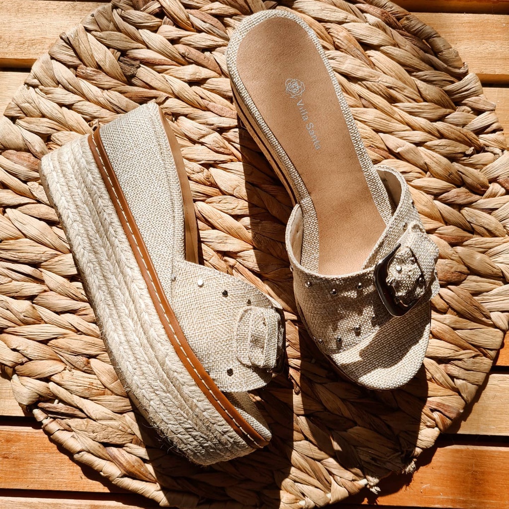 Plataforma Tamanco Flatform com Tachinhas em 5 cores Salto Médio