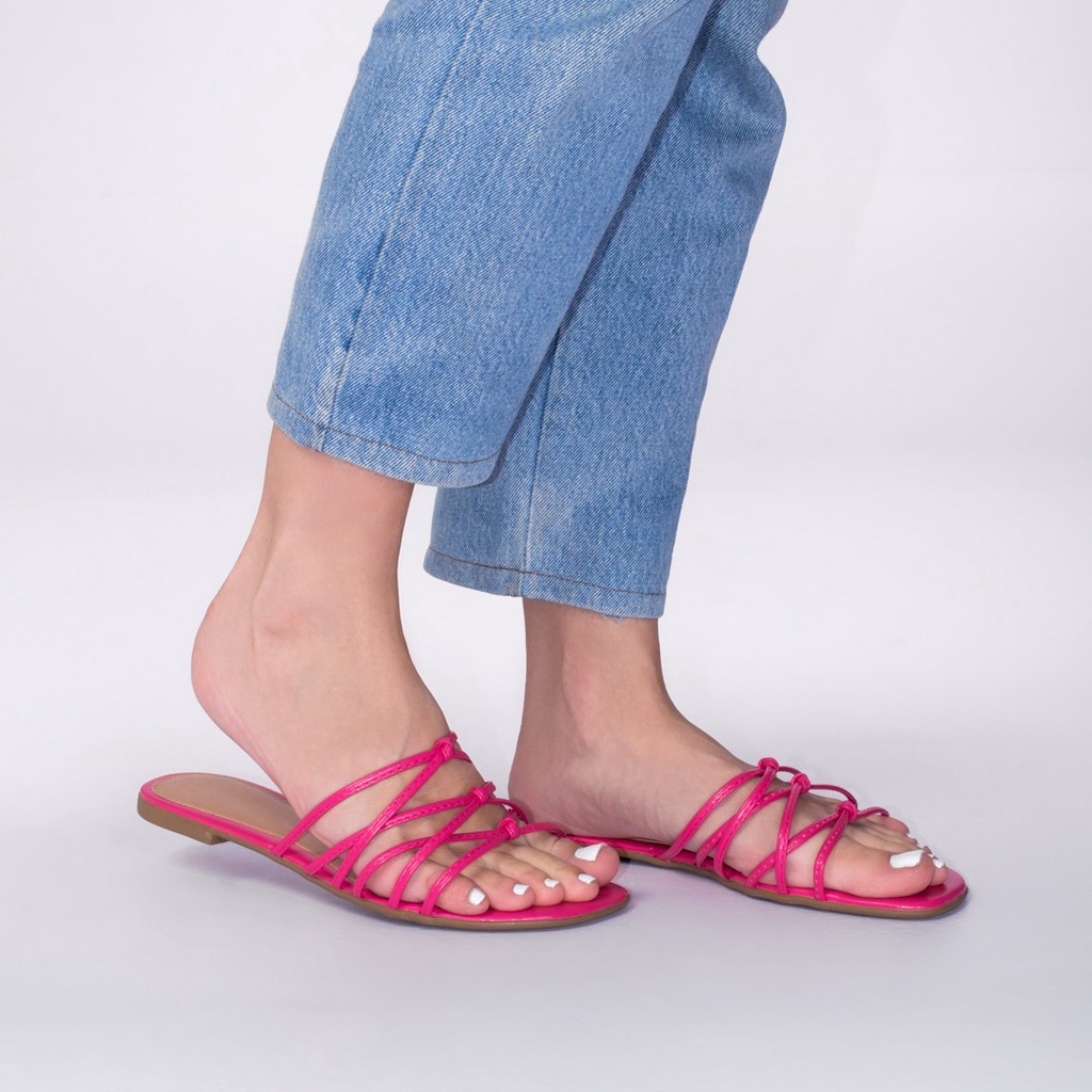 O que é Rasteira Amarração Preta? Guia e Onde Comprar | BuscaProdutos