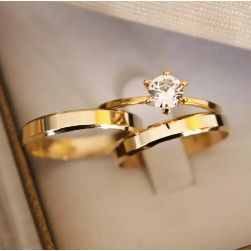 Par de aliança 4mm  chanfrada casamento noivado  Banho Moeda Antiga + Solitário COD-05