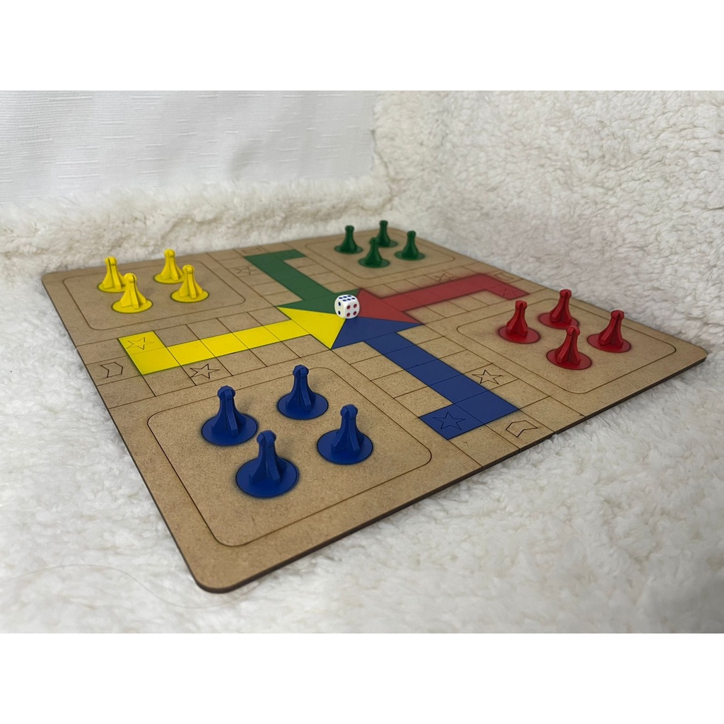Jogo de Tabuleiro Ludo de MDF com dados e pinos