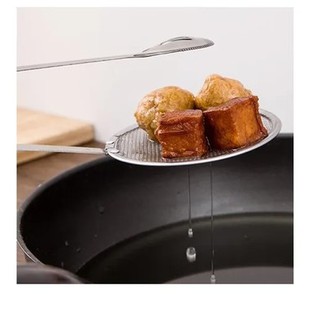 OFERTA Pegador Pinça Com Peneira Escumadeira Inox Grelhados Fritura marca WELLMIX 28,5x10cm