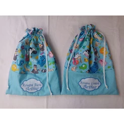 Saco organizador para Roupa limpa ou Roupa suja, personalizado com nome.