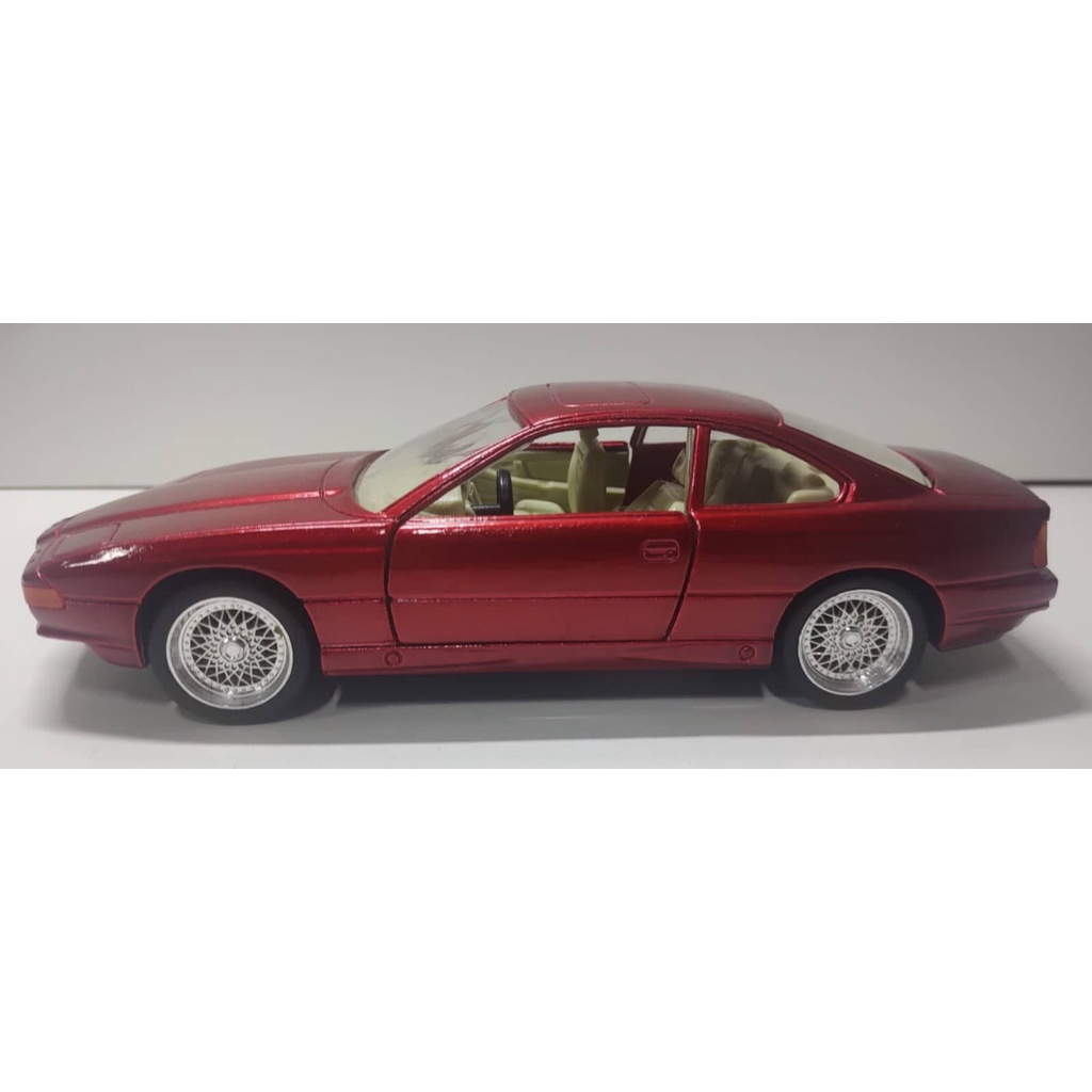 Leia o Anúncio - Miniatura Carro Carrinho Colecionável Coleção BMW 850i 1/24 Antigo Raridade