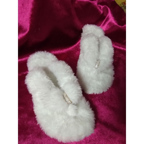 chinelo pantufa pelúcia dia da noiva, lua de mel , chinelo de SPA quarto de hotel maternidade chinelufa com brilho.