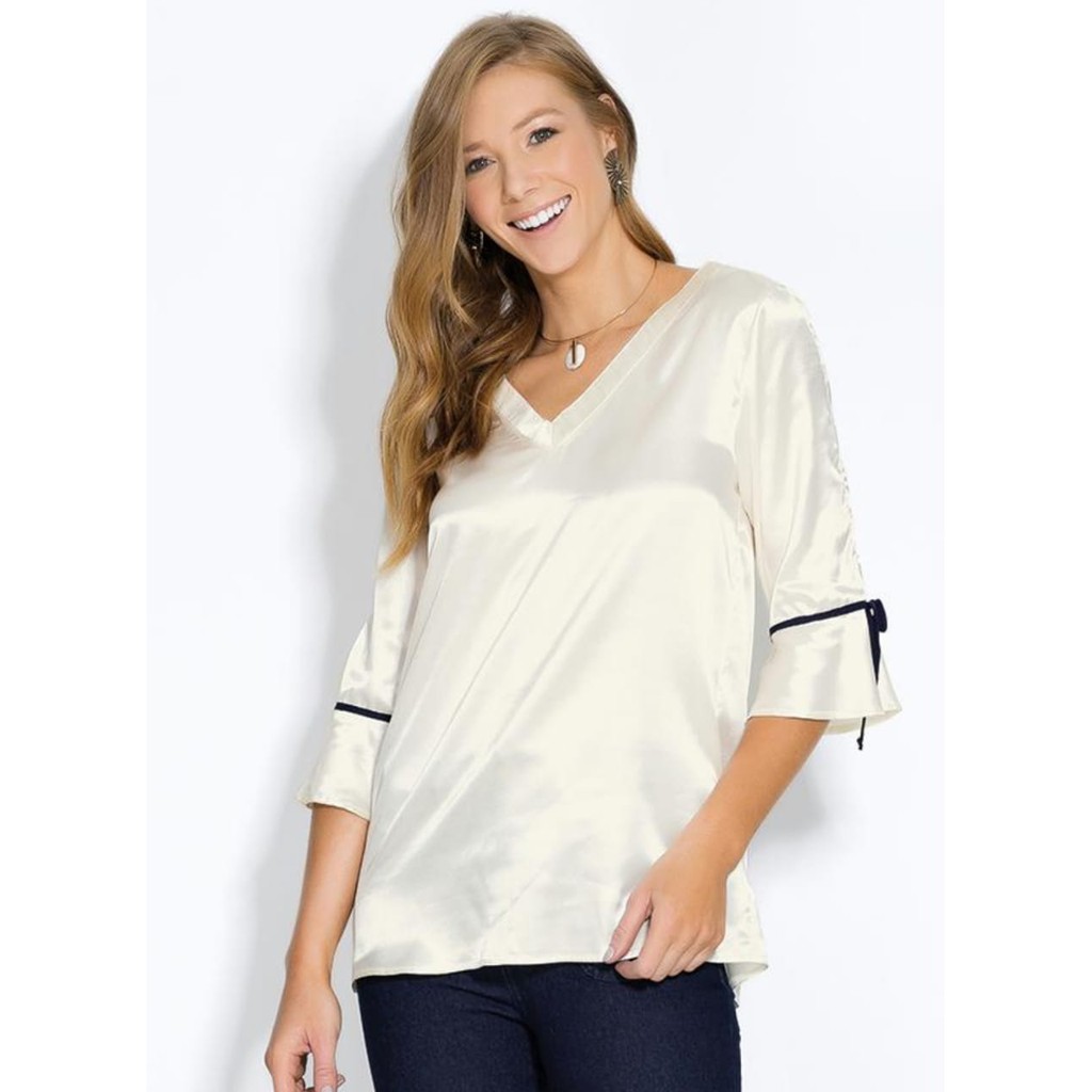 Blusa Quintess - Blusa em Cetim Areia com Mangas 7/8 Tamanho P