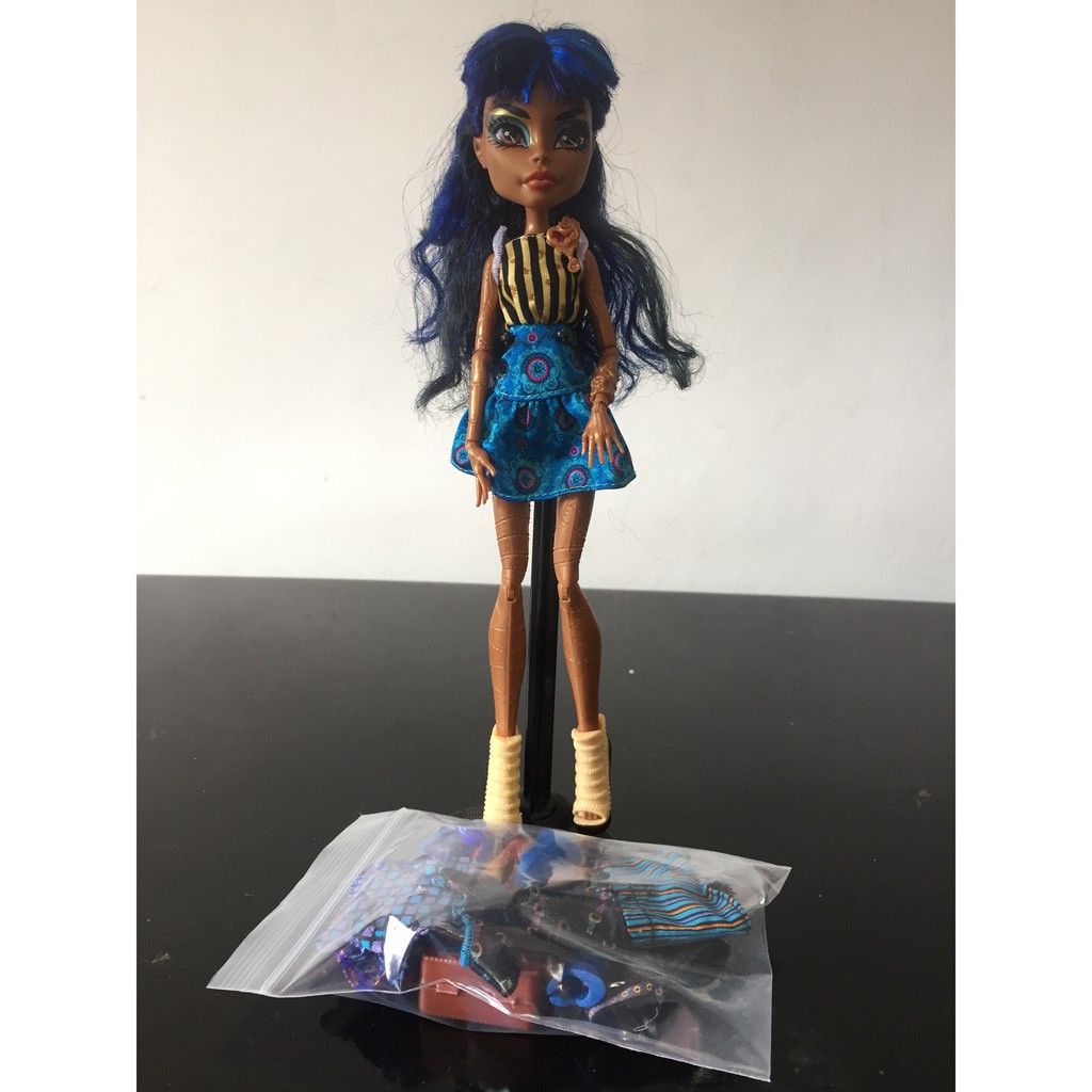 Monster High Robecca Steam coffin bean + fashion pack | Shopee Brasil