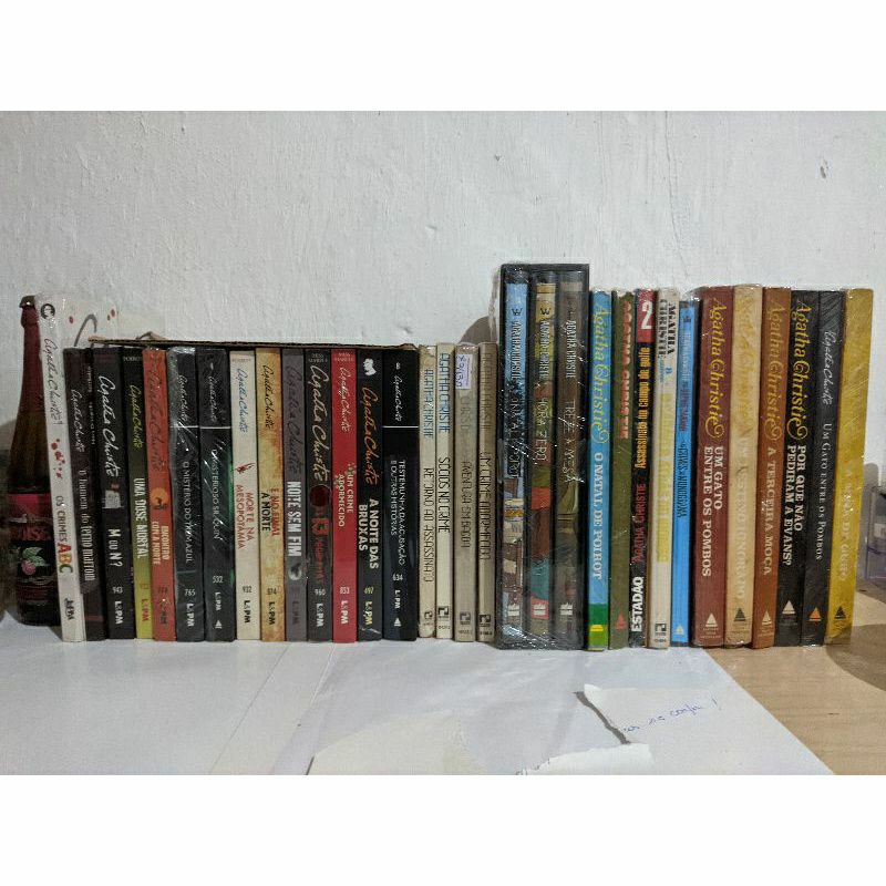 livros Agatha Christie A testemunha ocular do crime Retorno ao assassinato Sócios no crime monograma o caso do hotel bertram