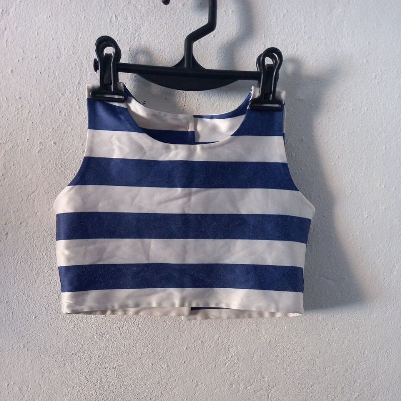 Colete infantil  azul listrado usado