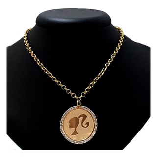 Corrente Choker Medalha Barbie Stras Folheado Ouro