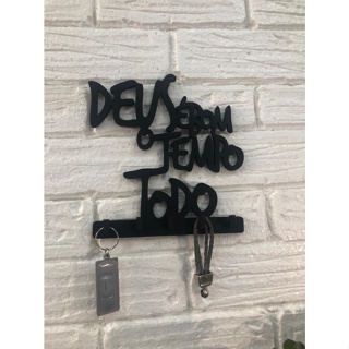 Porta Chaves 5 Ganchos em MDF Preto 19x19cm Frase Deus é Bom o Tempo Todo em Oferta na Shopee