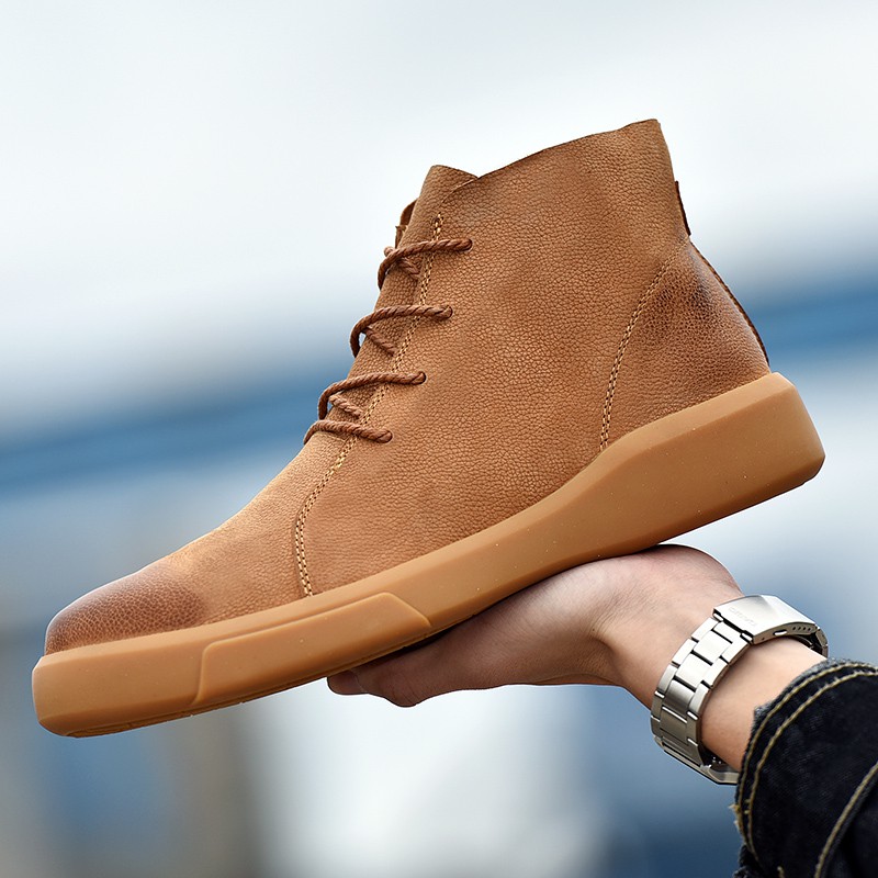 botas e sapatos masculinos