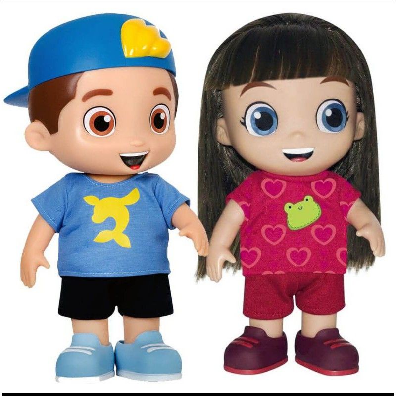 promoção boneco e boneca Lucas Neto ou Gi. fala 14 frases 27cm