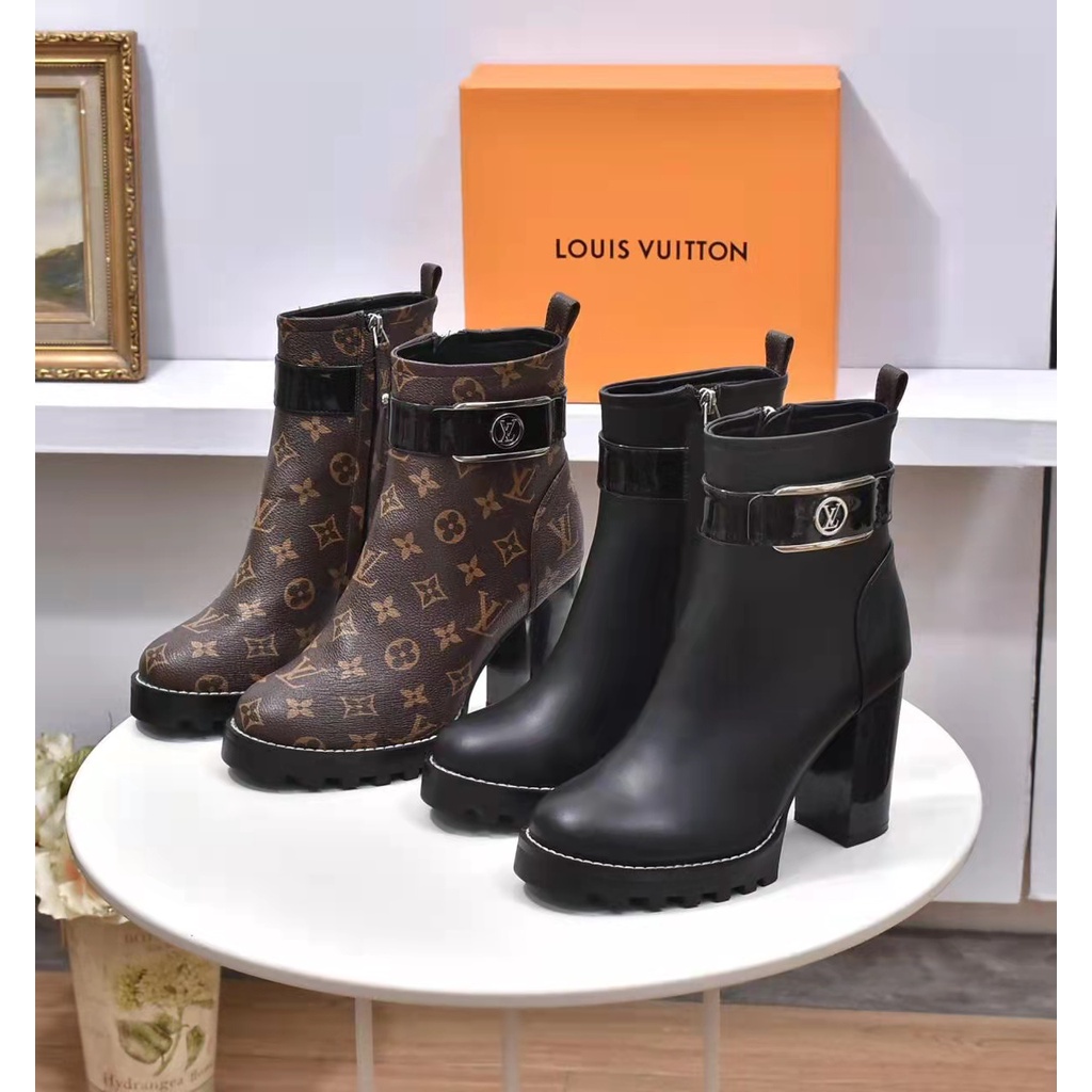 Louis Vuitton Bota em Canvas LV