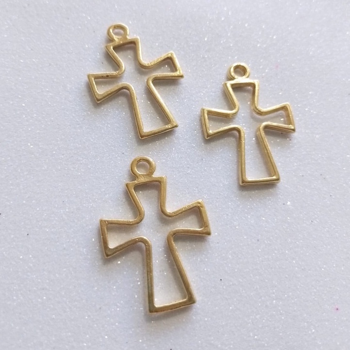 10 Crucifixo para Terço Cruz Vazada Dourado -  Cruz para Terço - Terço Católico
