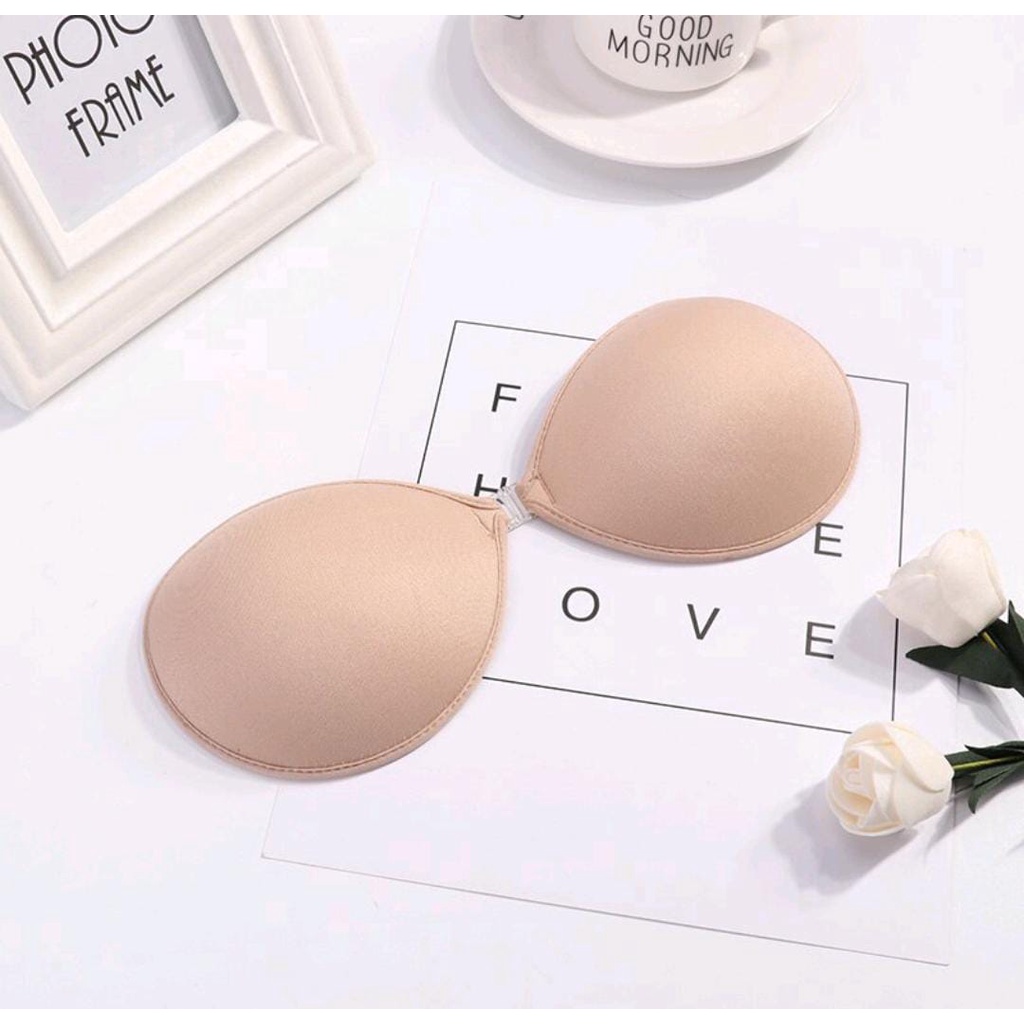 Sutiã Adesivo Push-Up Invisível – Sustentação, Conforto e Discrição